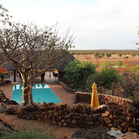 Okutala Etosha Lodge Outjo Exterior foto